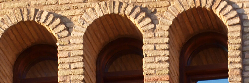 Construcción de arco usando molde de unicel como guía